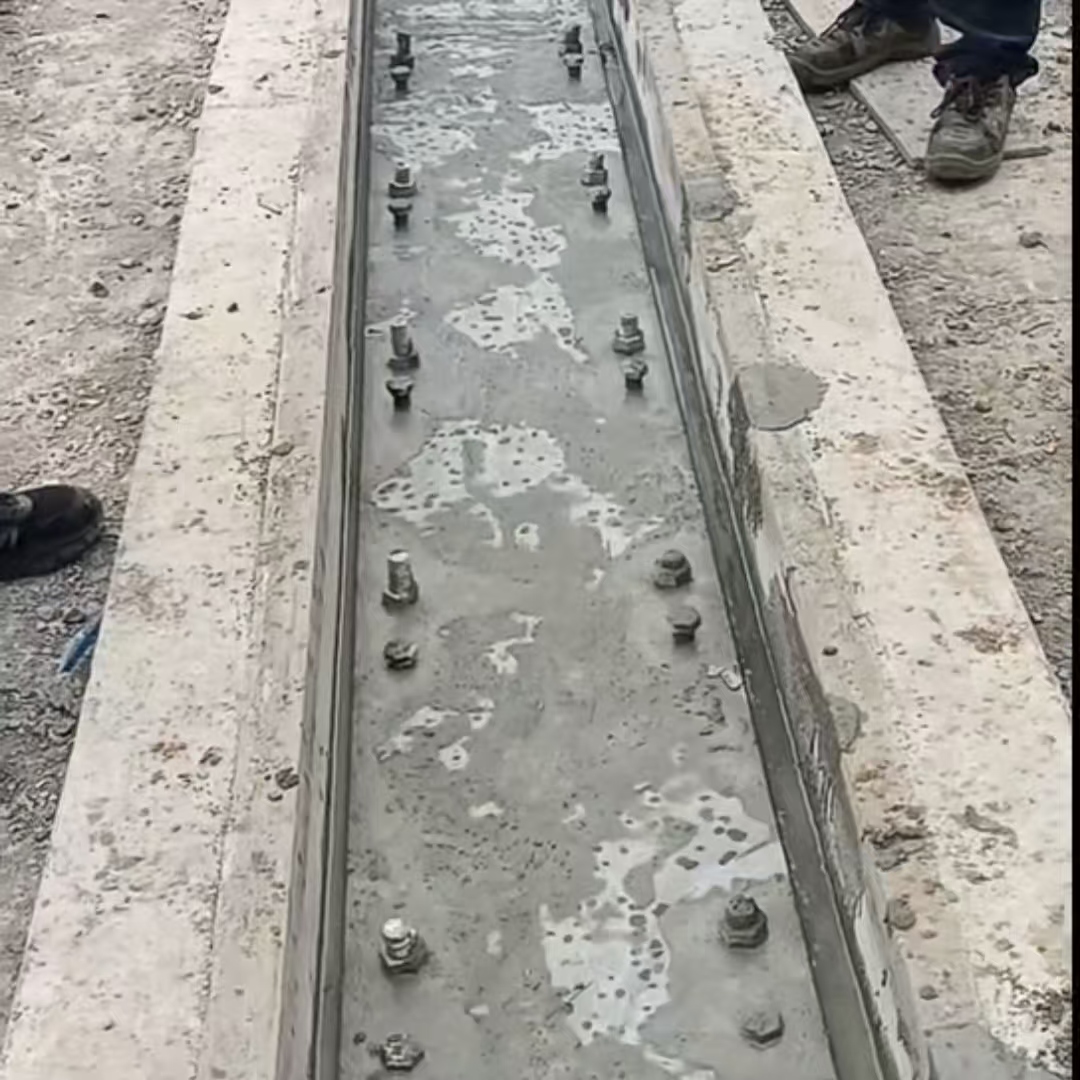 永和港口码头起重机龙门吊重型机械设备稳固用早强快凝轨道胶泥